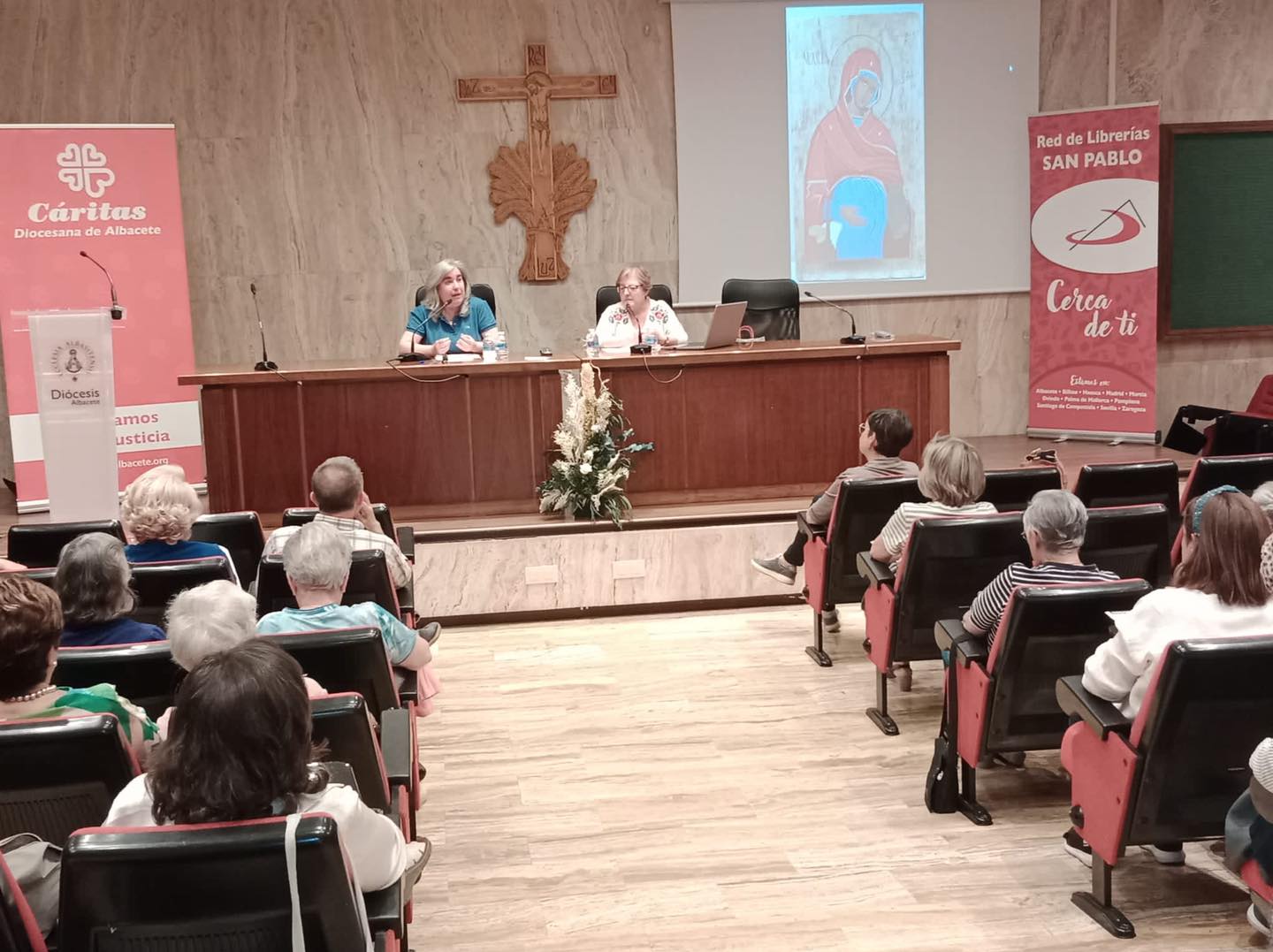 María, mujer y madre de acompañamiento